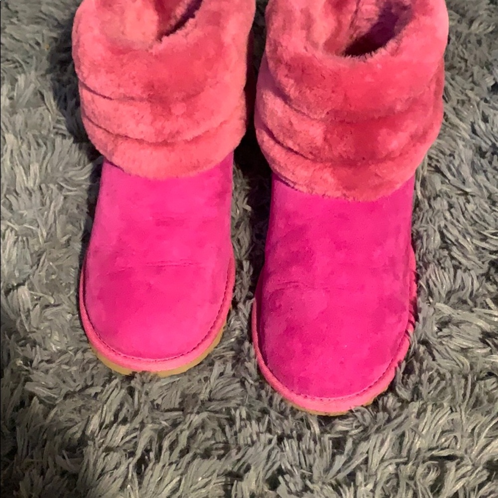 Fuchsia Mini Quilted Uggs